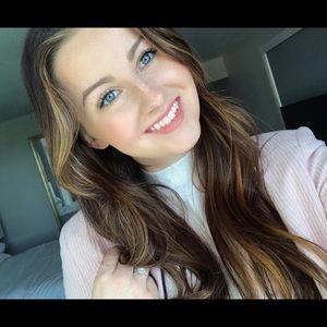 Meet your Posher, Hannah